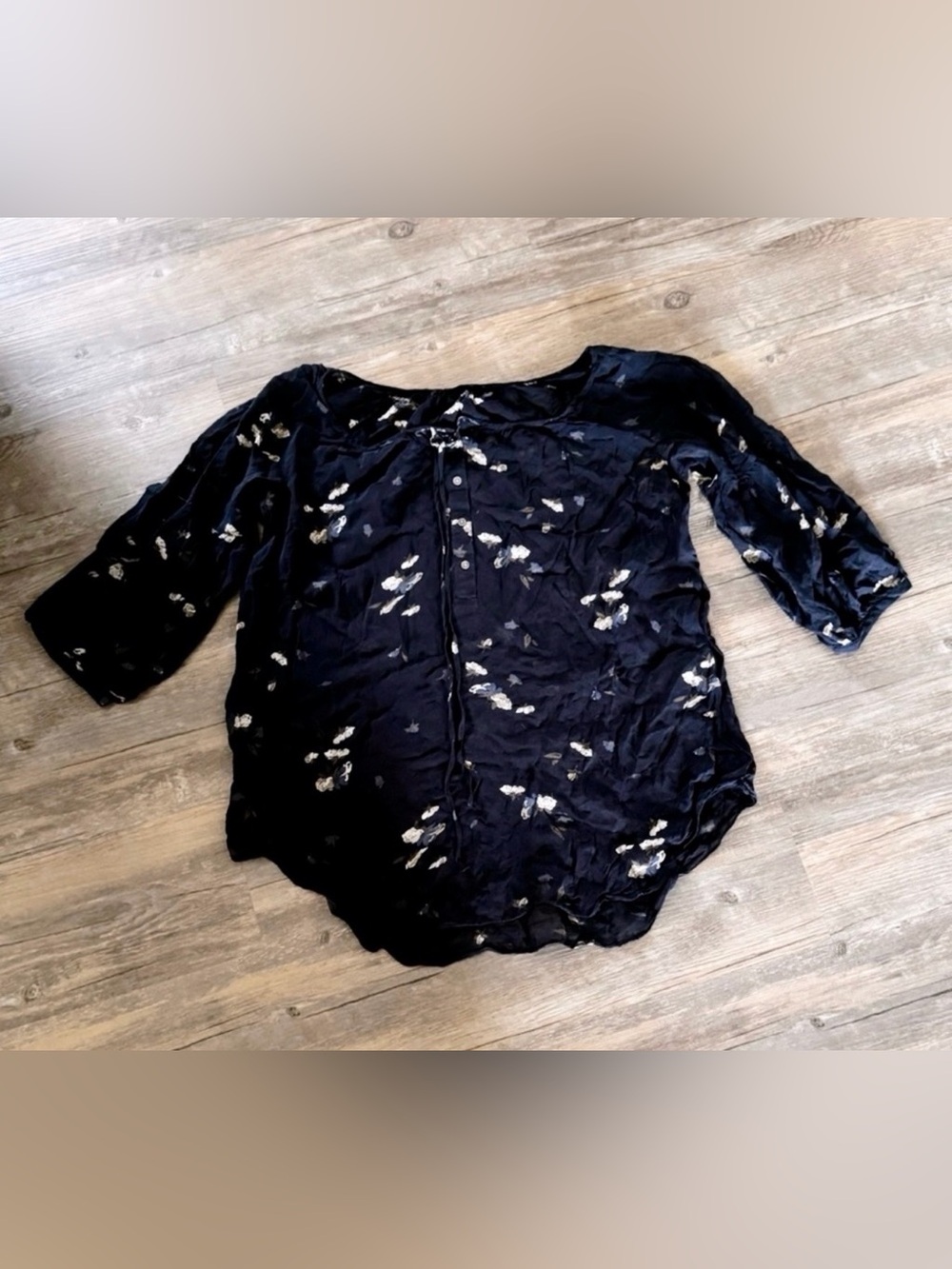 Club Monaco Sheer Silk Floral Blouse Size Small